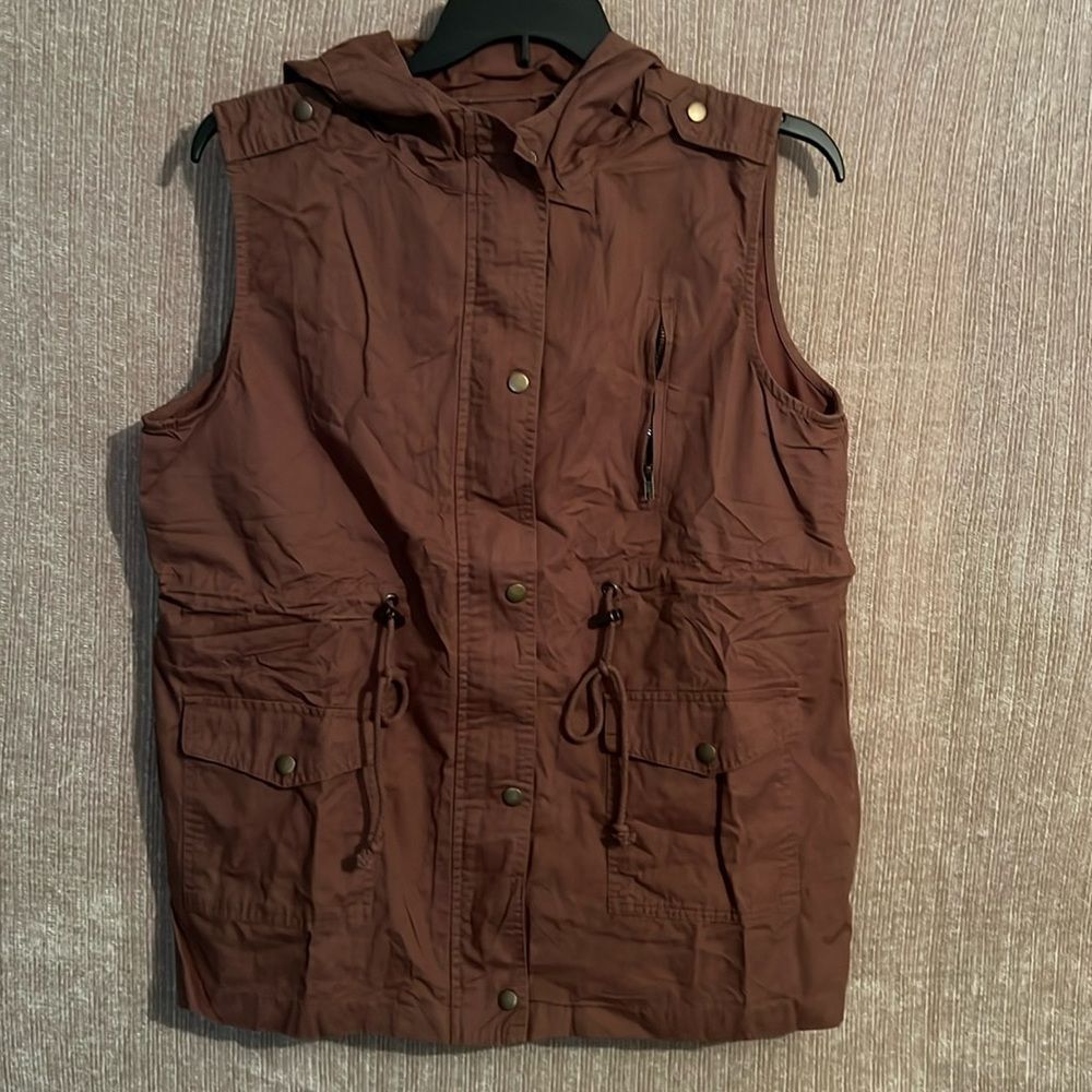 Zenana sleeveless hooded military vest